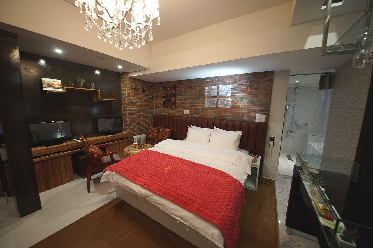 February Hotel Apsan Daegu Zewnętrze zdjęcie