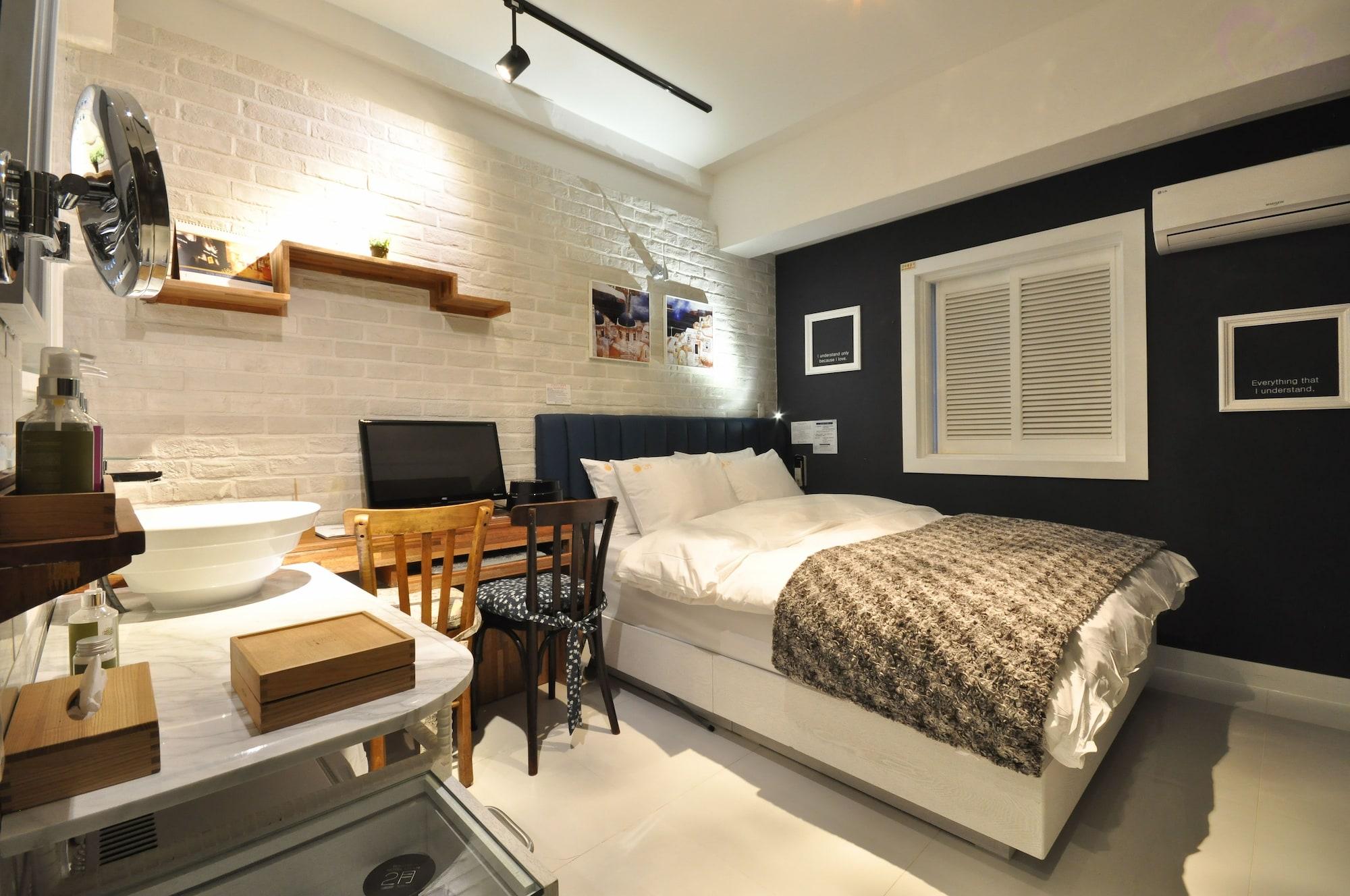 February Hotel Apsan Daegu Zewnętrze zdjęcie