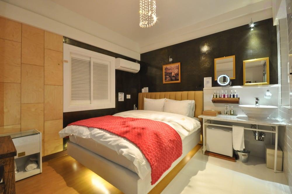 February Hotel Apsan Daegu Zewnętrze zdjęcie