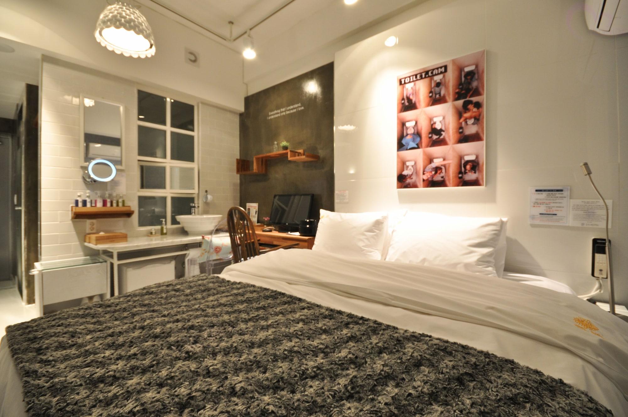 February Hotel Apsan Daegu Zewnętrze zdjęcie