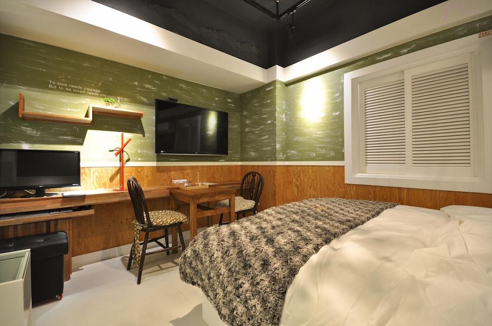February Hotel Apsan Daegu Zewnętrze zdjęcie