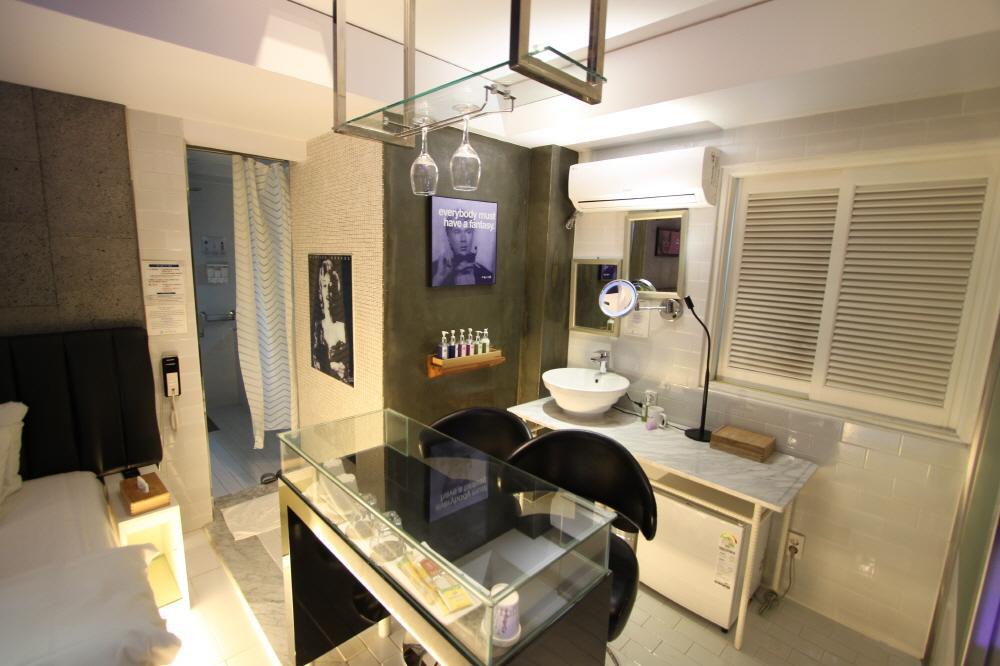 February Hotel Apsan Daegu Zewnętrze zdjęcie