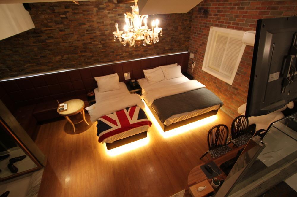 February Hotel Apsan Daegu Zewnętrze zdjęcie