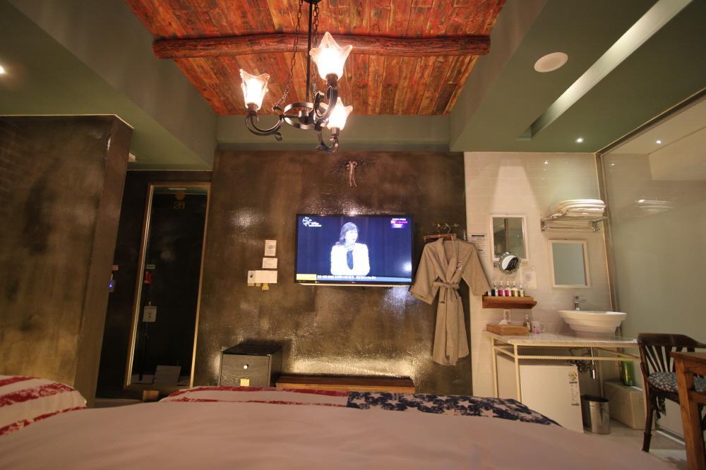 February Hotel Apsan Daegu Zewnętrze zdjęcie