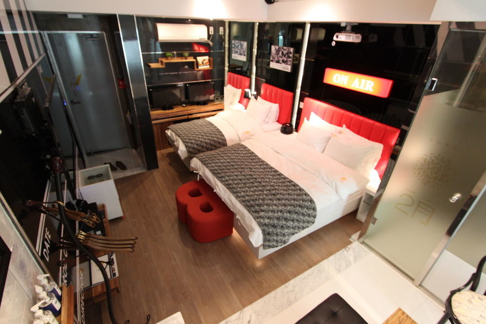 February Hotel Apsan Daegu Zewnętrze zdjęcie