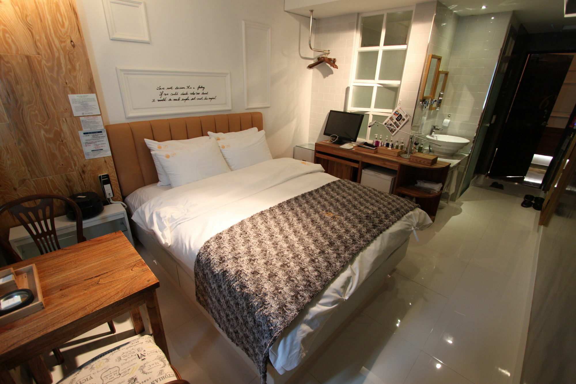 February Hotel Apsan Daegu Zewnętrze zdjęcie
